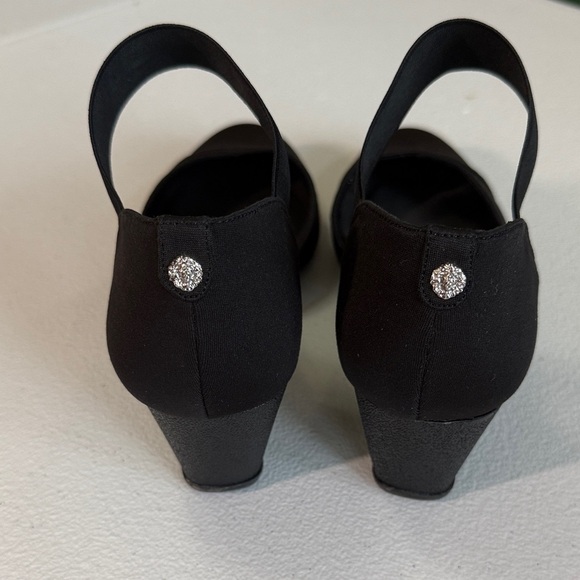 Anne Klein Women's Black Flex Wedges - Picture 4 of 8